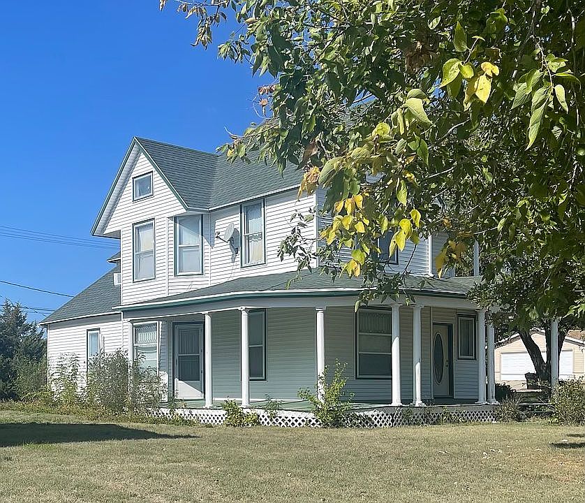 1st image of 721 9th St