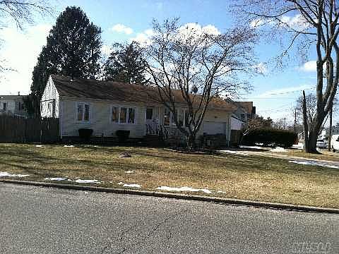 2nd image of 294 Jefferson Ave