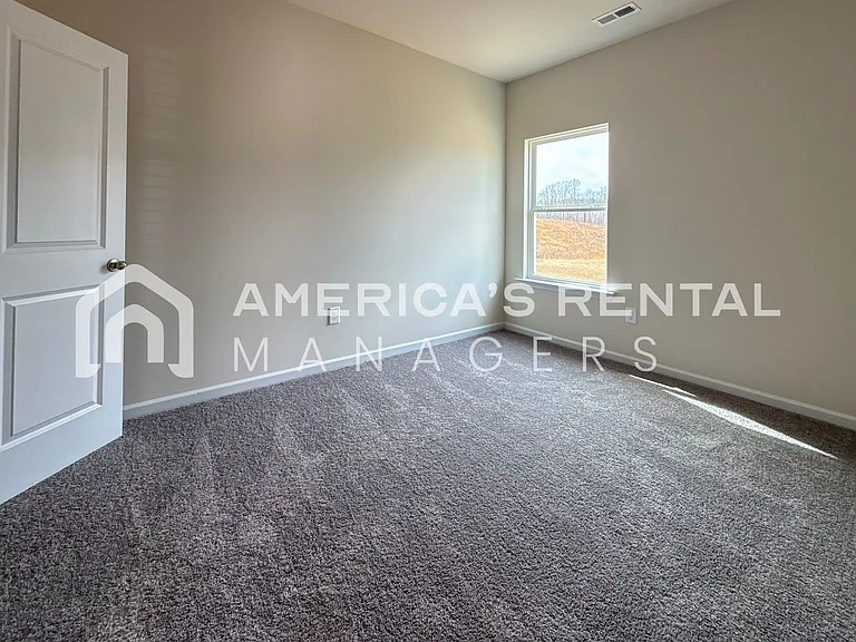 4541 Morgan Dr — Photo 10