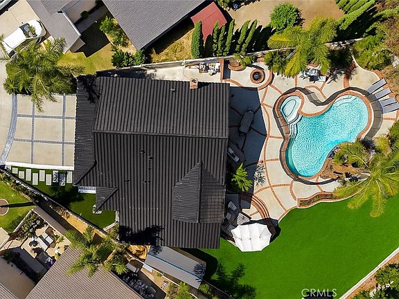 2nd image of 23576 Rangoon St