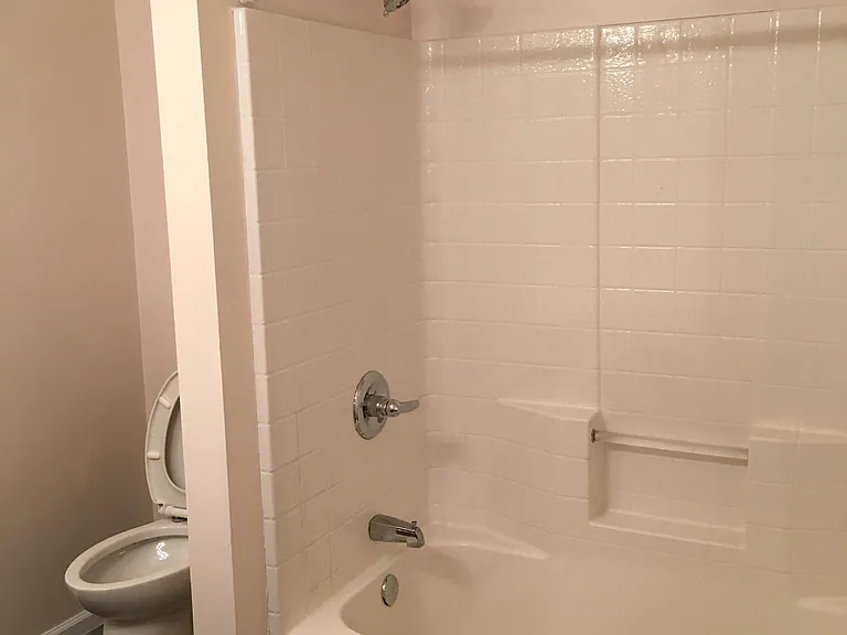 426 Belmont Cir — Photo 7