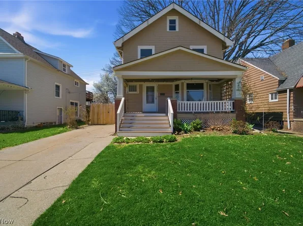 2084 Olive Ave, Lakewood, OH 44107