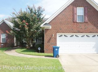 8237 English Saddle Dr, Fayetteville, NC 28314