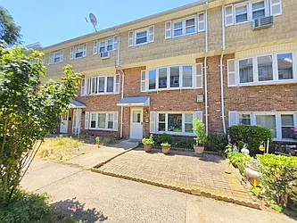 9 Elna Court