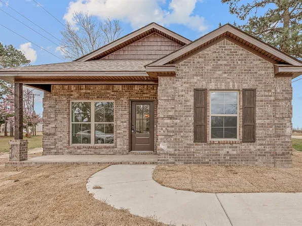 918 Winchester Rd, Leachville, AR 72438