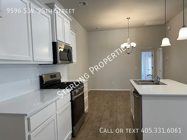 9596 SW 25th St — Photo 20