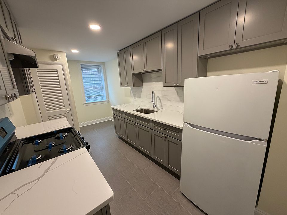 1st image of 4724 Longshore Ave APT 5