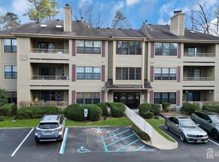 2804 Ridgefield Ct, Helmetta, NJ 08828