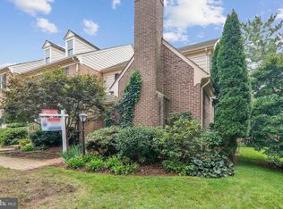 10714 Brewer House Rd, Rockville, MD 20852