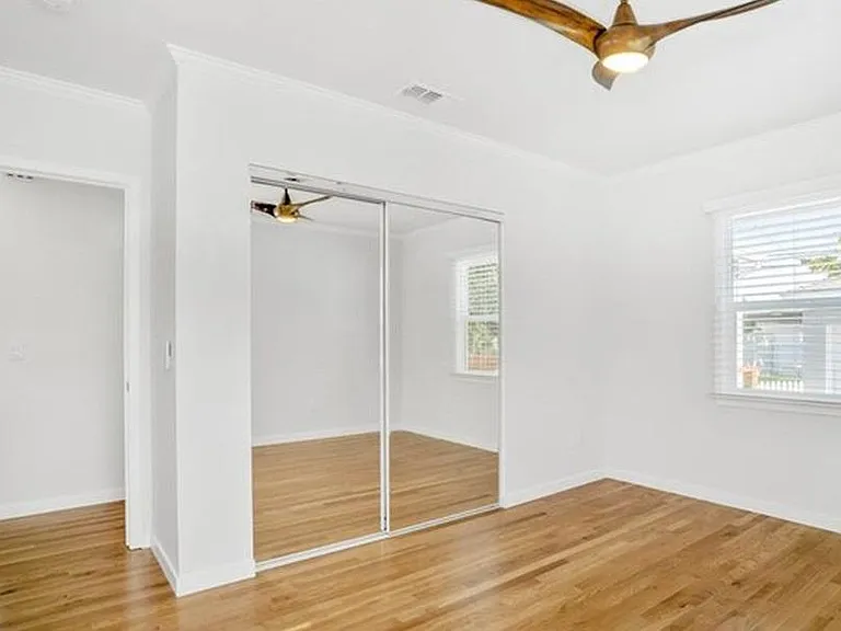 226 Avenue C — Photo 22
