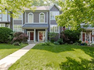 234 Lyn Anne Ct, Ann Arbor, MI 48103