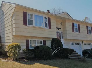 124 Laurel Ave, Pompton Lakes, NJ 07442