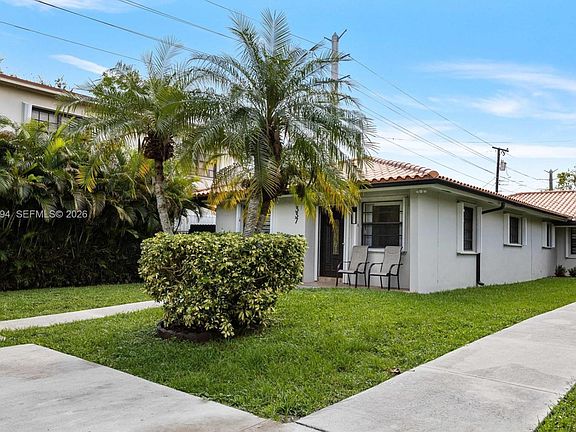 2nd image of 337 Grand Canal Dr #0