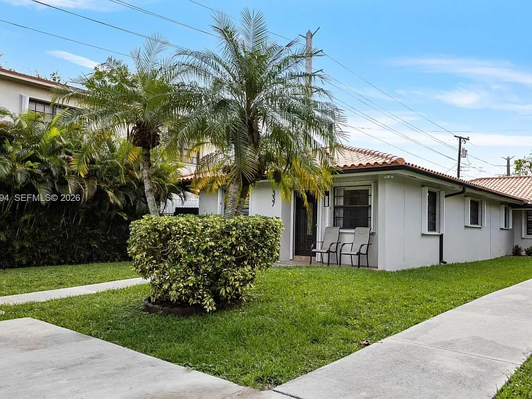 337 Grand Canal Dr #0 — Photo 2