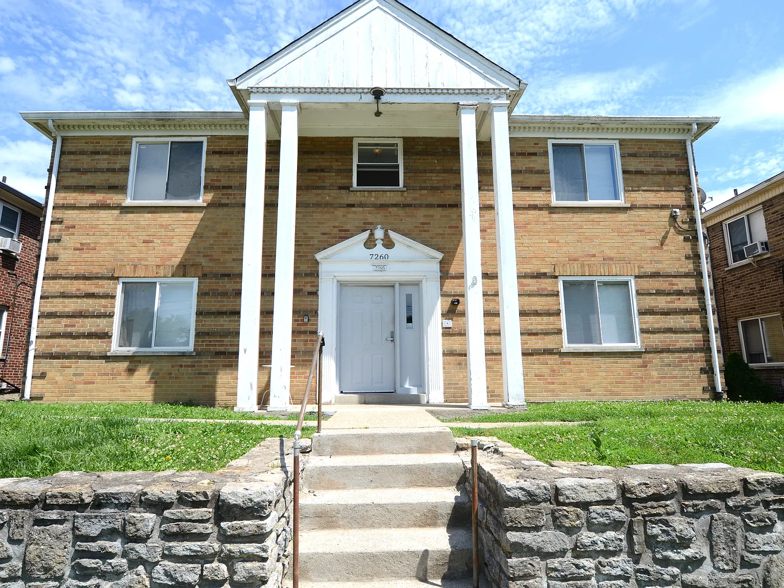 1 bed, 700 sqft, $825 — Photo 1