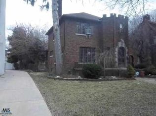 19195 Gainsborough Rd, Detroit, MI 48223