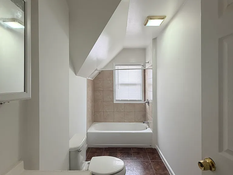 269 Norton St #3 — Photo 10