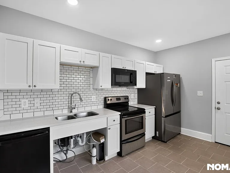 12320 Eastern Ave — Photo 10