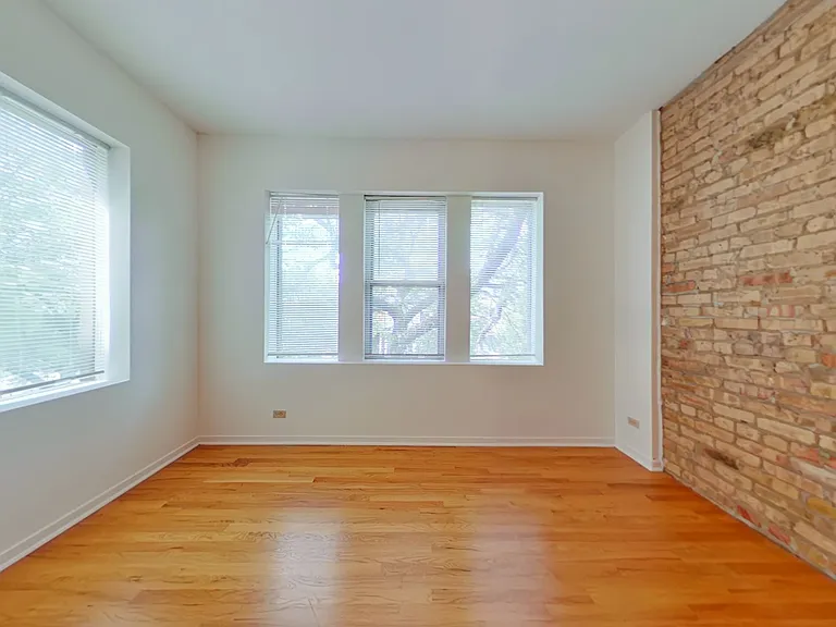 1307-17 W. Addison — Photo 11
