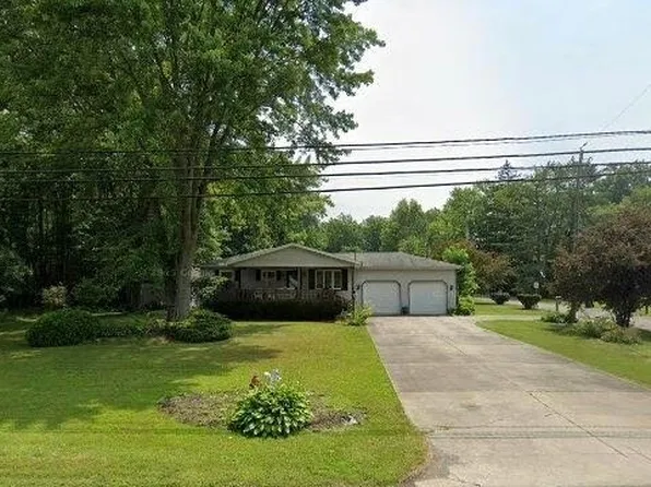495 S Leavitt Rd, Leavittsburg, OH 44430