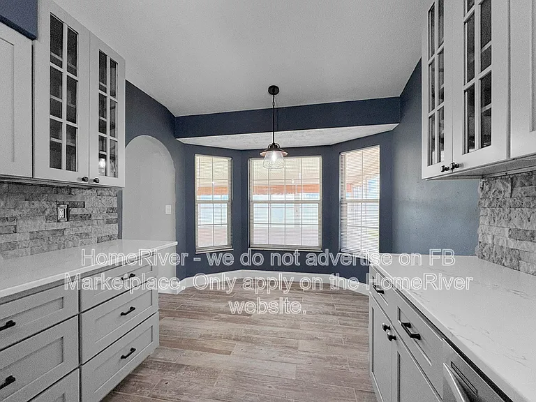4021 NE 6th Ct — Photo 4