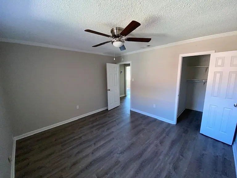 1545-1547 La Annie Dr — Photo 53