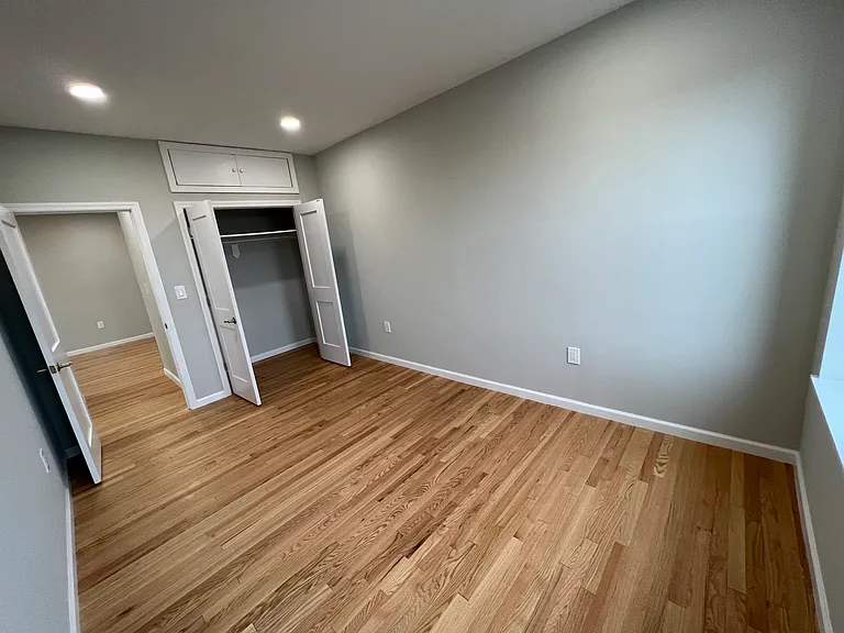 37-06 69th St #5F — Photo 7