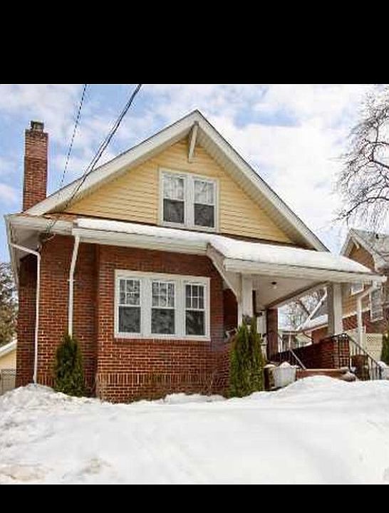 1st image of 133 233 St