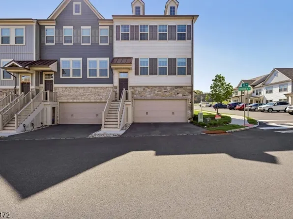 1 Periwinkle Ln, Warren Twp., NJ 07059