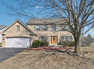 1622 Durham Ct, Crystal Lake, IL 60014