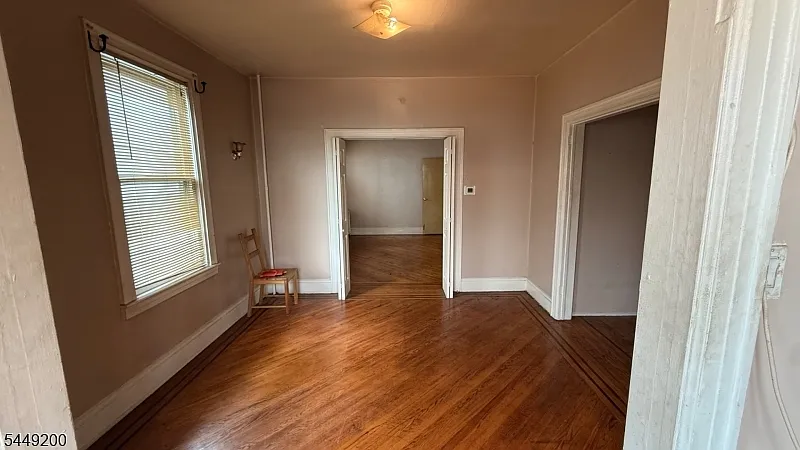 1 bed, 1.0 bath, $1,760 — Photo 3