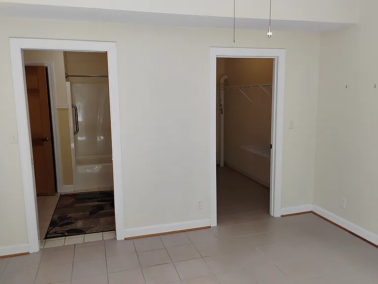 17 Ambler Rd — Photo 18