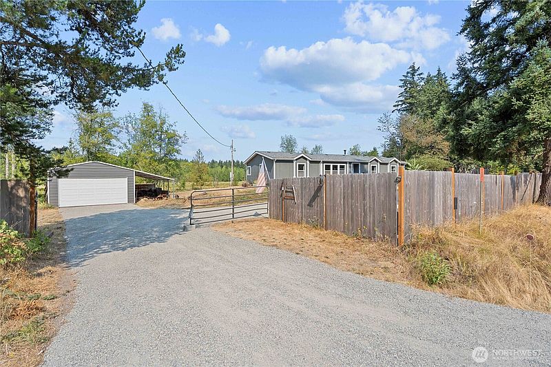 4th image of 18109 Bald Hill Rd SE