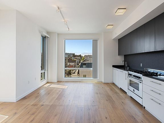 2nd image of 11 Franklin St #8A