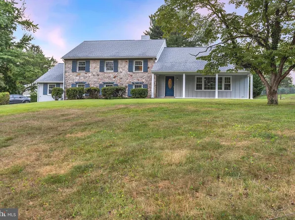 381 Steeplechase Dr, Media, PA 19063