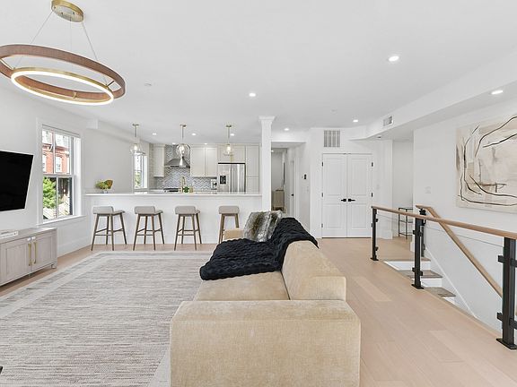 4th image of 100 White St #1