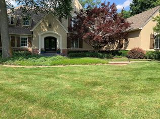 10530 Oak Ridge Dr, Zionsville, IN 46077