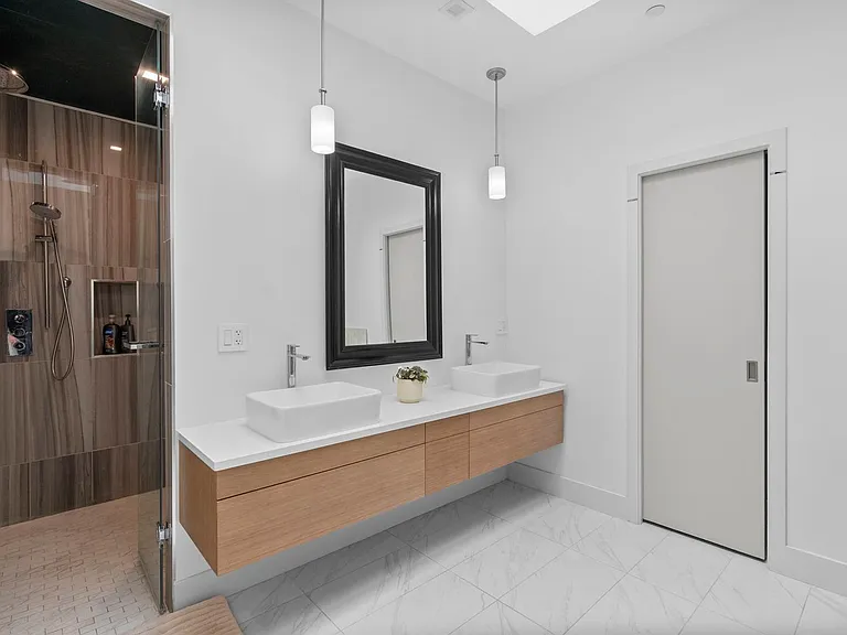 6010 Wilmett Rd — Photo 27