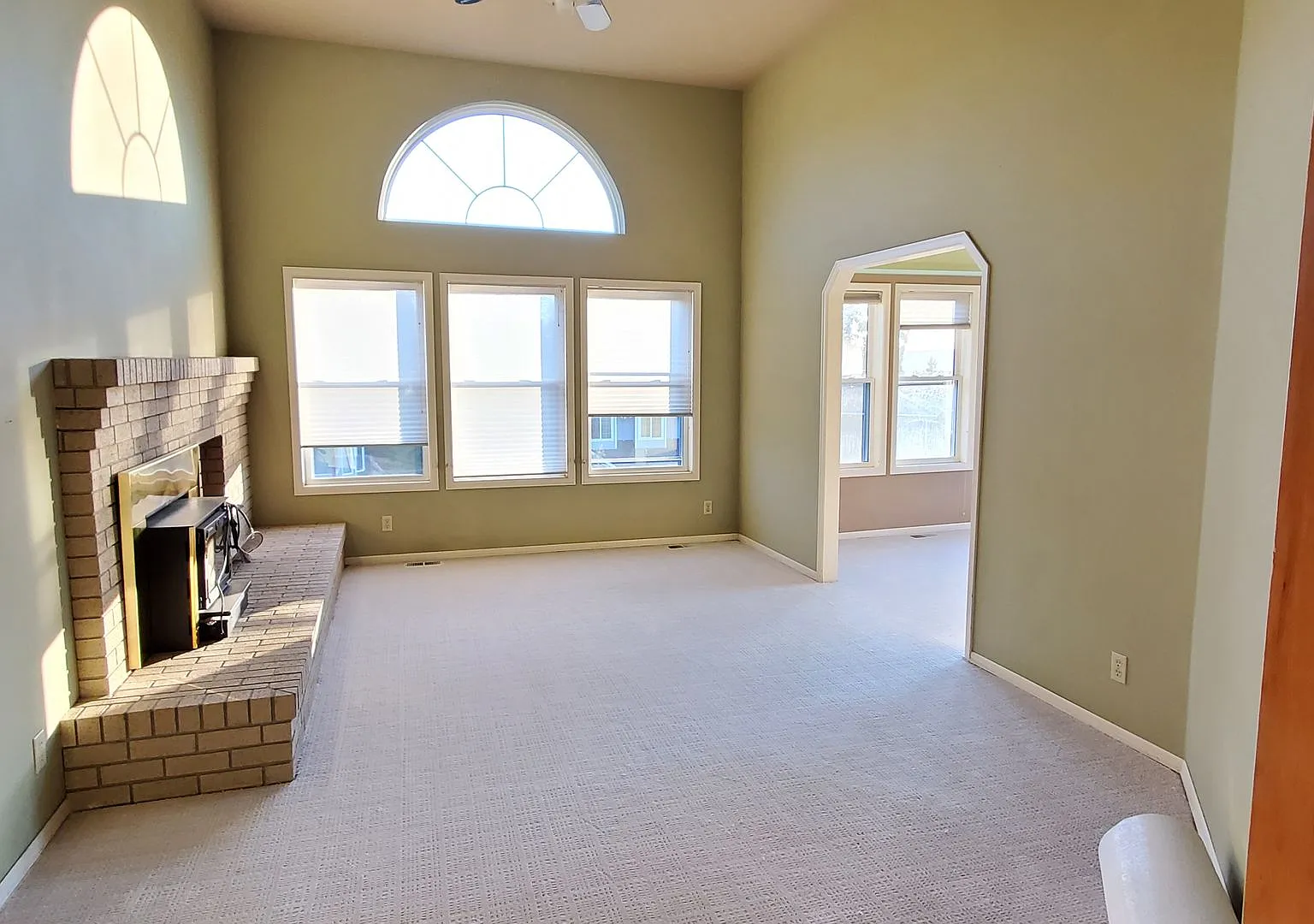 Spacious Mukilteo Home with Partial Water Views in Goat Trail Neighborhood — Photo 4