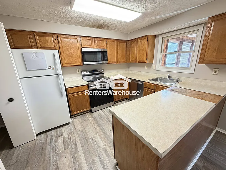 44 Running Brook Dr — Photo 7