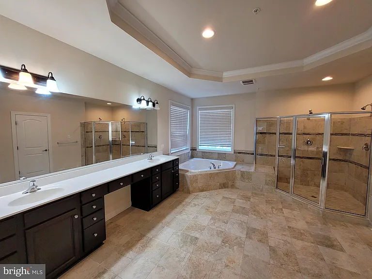 15406 Sir Edwards Dr — Photo 53