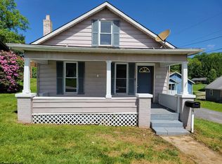 404 Thomas St, Shinnston, WV