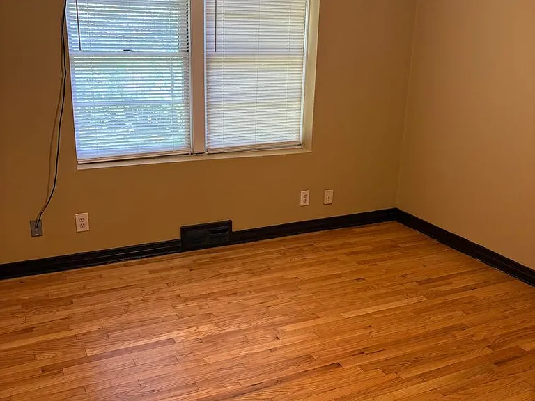 873 W Clinton Dr — Photo 11