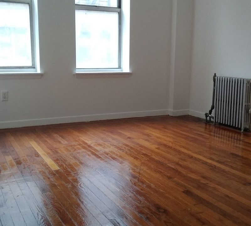 1st image of 2100 Beekman Pl APT 2J