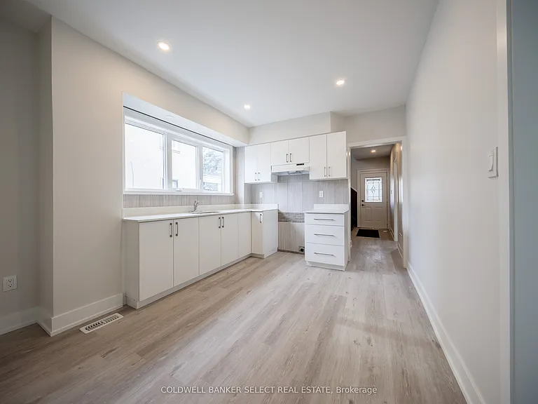 1680 Weston Rd — Photo 9
