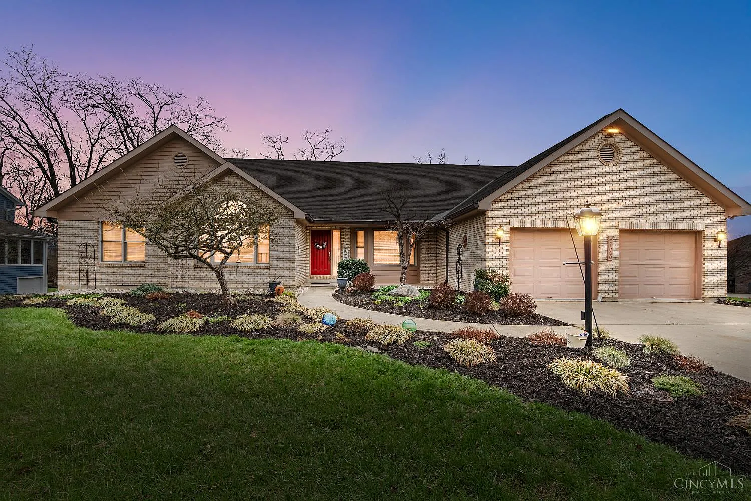 5 bed, 3.5 bath, $4,000 — Photo 1