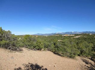 9 Sundance, Santa Fe, NM 87506