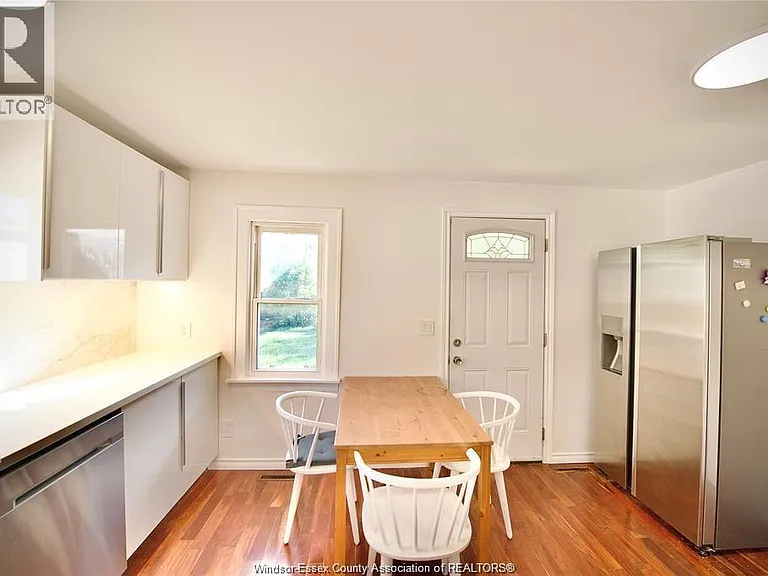 1636 Cadillac St — Photo 13