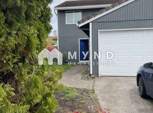 3991 SE Wynnwood Dr #1, Hillsboro, OR 97123