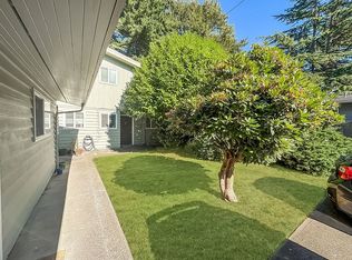 9546 8th Ave NW, Seattle, WA 98117